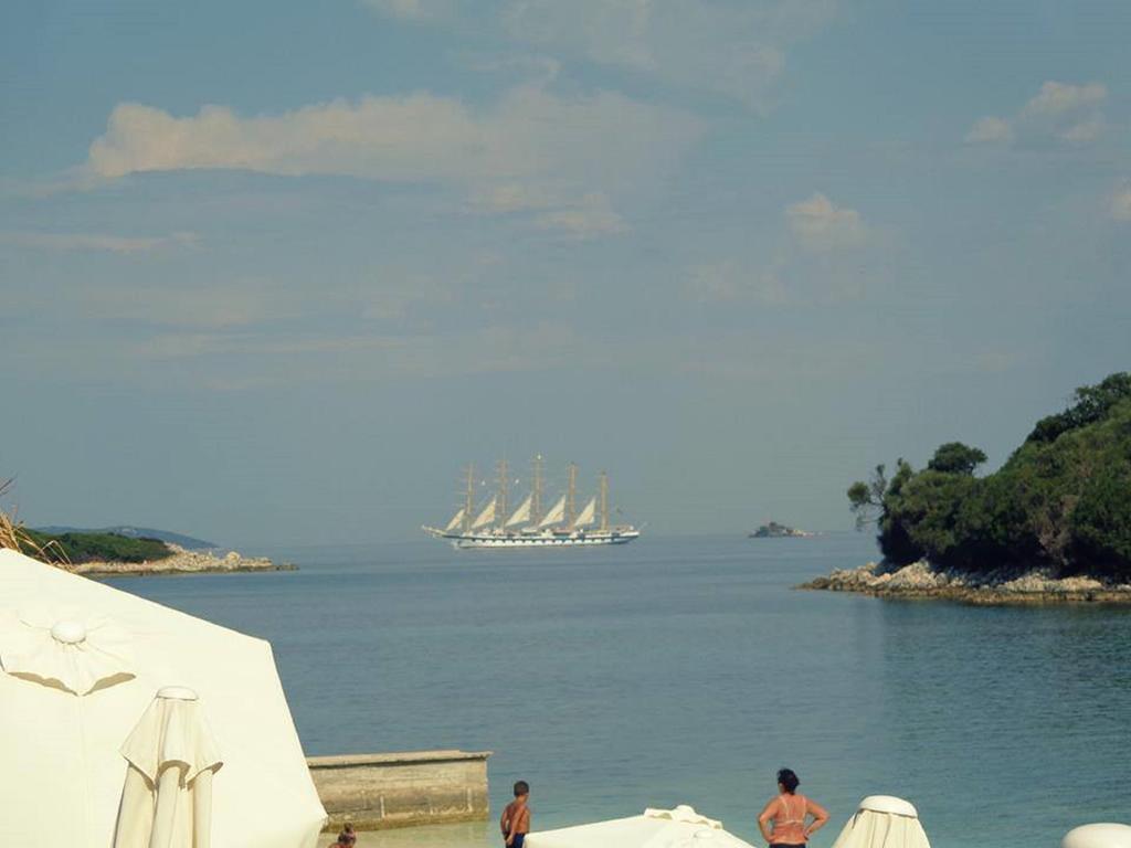 Hotel Moscopole Ksamil Exterior photo