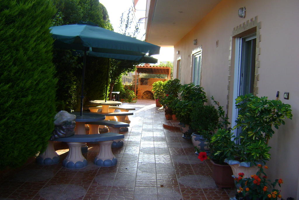 Hotel Moscopole Ksamil Exterior photo